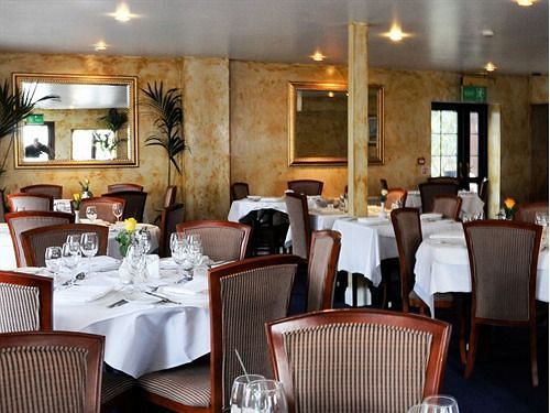 La Fontana Italian Restaurant With Rooms East Hanney Exterior photo